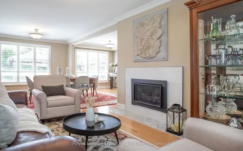 524 Centre Street N Whitby ON L1N 4T6