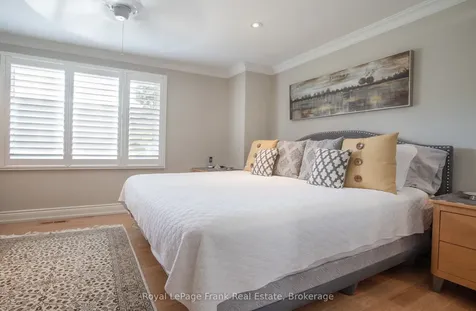 524 Centre Street N Whitby ON L1N 4T6