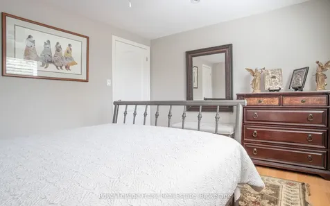 524 Centre Street N Whitby ON L1N 4T6