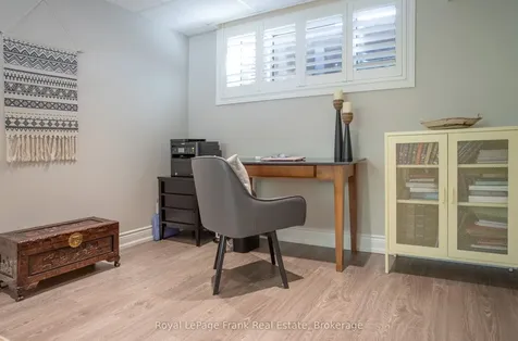 524 Centre Street N Whitby ON L1N 4T6