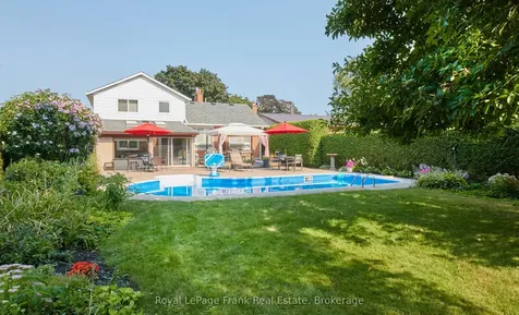 524 Centre Street N Whitby ON L1N 4T6
