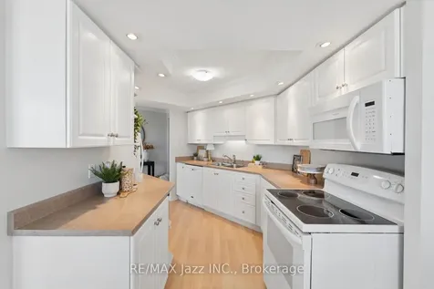 360 Watson Street W Whitby ON L1N 9G2