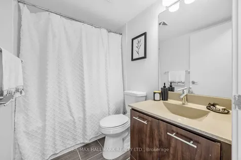 135 Village Green Square Toronto ON M1S 0G4