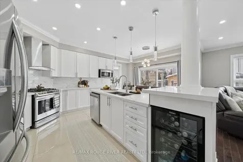 58 Bons Avenue Clarington ON L1C 0B5