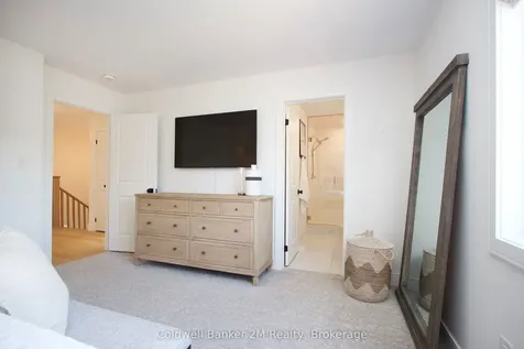236 Ronald Hooper Avenue Clarington ON L1C 7E3