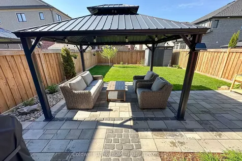 236 Ronald Hooper Avenue Clarington ON L1C 7E3