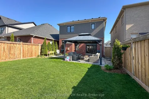 236 Ronald Hooper Avenue Clarington ON L1C 7E3