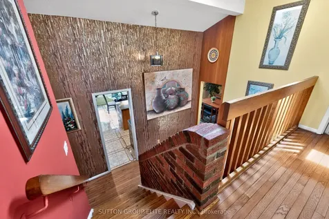 1986 Spruce Hill Road Pickering ON L1V 3N8