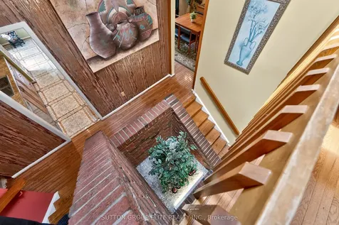 1986 Spruce Hill Road Pickering ON L1V 3N8