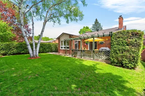 1986 Spruce Hill Road Pickering ON L1V 3N8