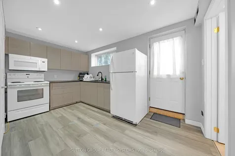 134 Sussex Street Oshawa ON L1G 1V9