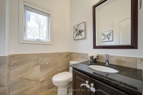 24 Lynn Road Toronto ON M1N 2A4