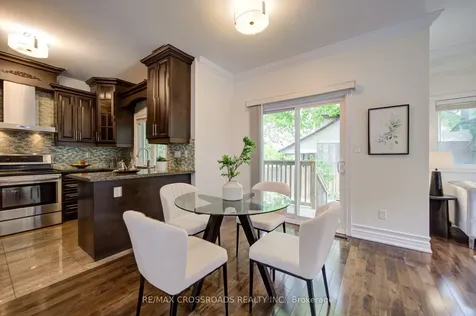 24 Lynn Road Toronto ON M1N 2A4