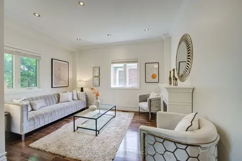 24 Lynn Road Toronto ON M1N 2A4