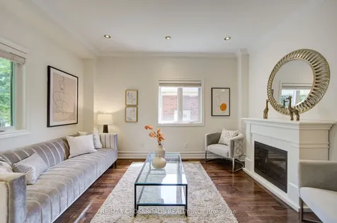 24 Lynn Road Toronto ON M1N 2A4