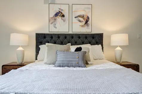 24 Lynn Road Toronto ON M1N 2A4