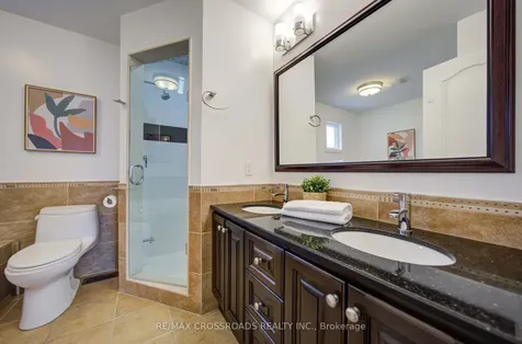 24 Lynn Road Toronto ON M1N 2A4