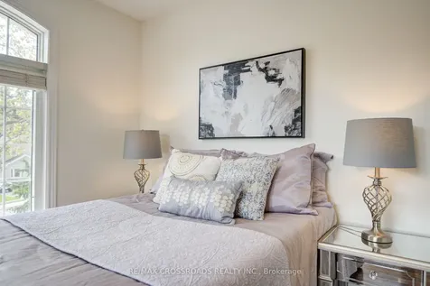 24 Lynn Road Toronto ON M1N 2A4
