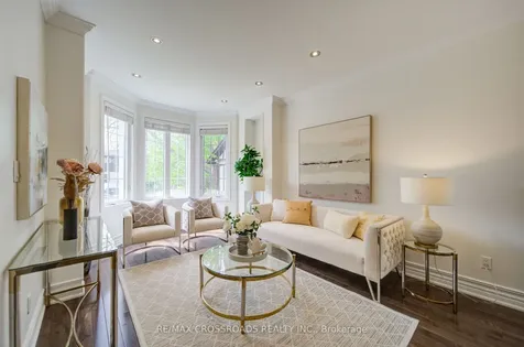 24 Lynn Road Toronto ON M1N 2A4