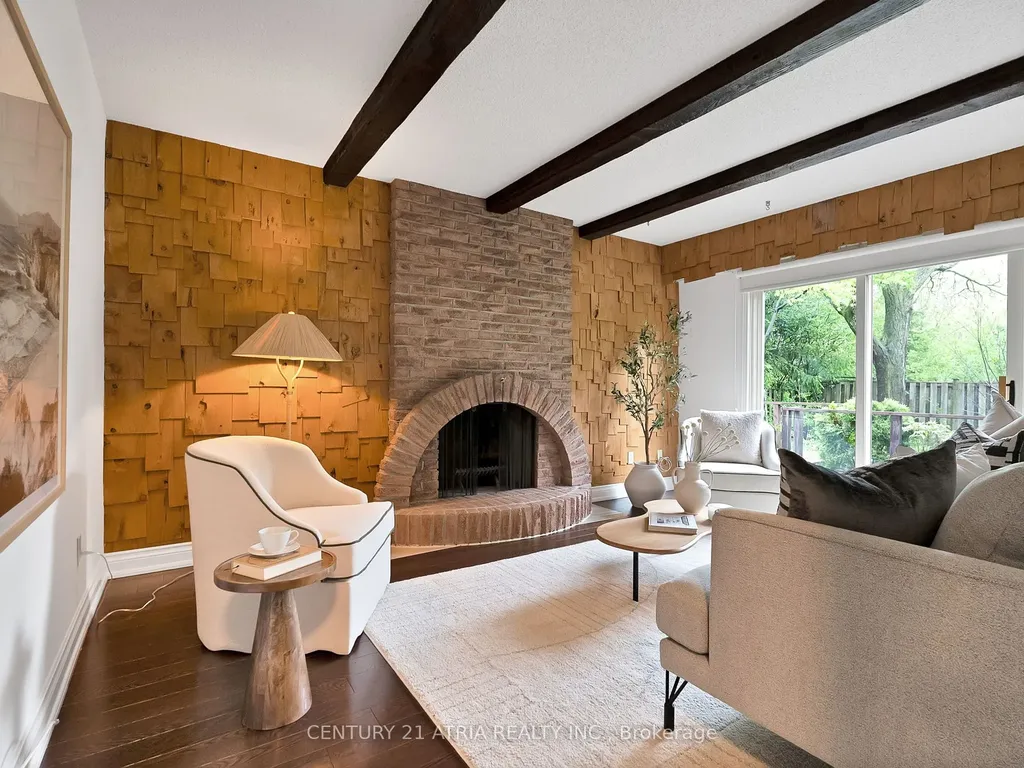 21 Longbow Square Toronto ON M1W 2W6