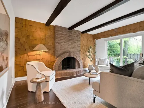 21 Longbow Square Toronto ON M1W 2W6