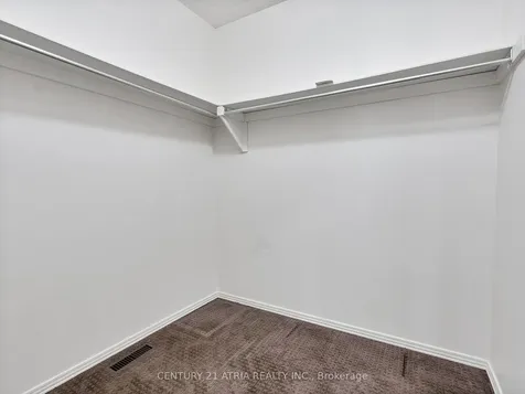 21 Longbow Square Toronto ON M1W 2W6
