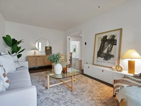 21 Longbow Square Toronto ON M1W 2W6