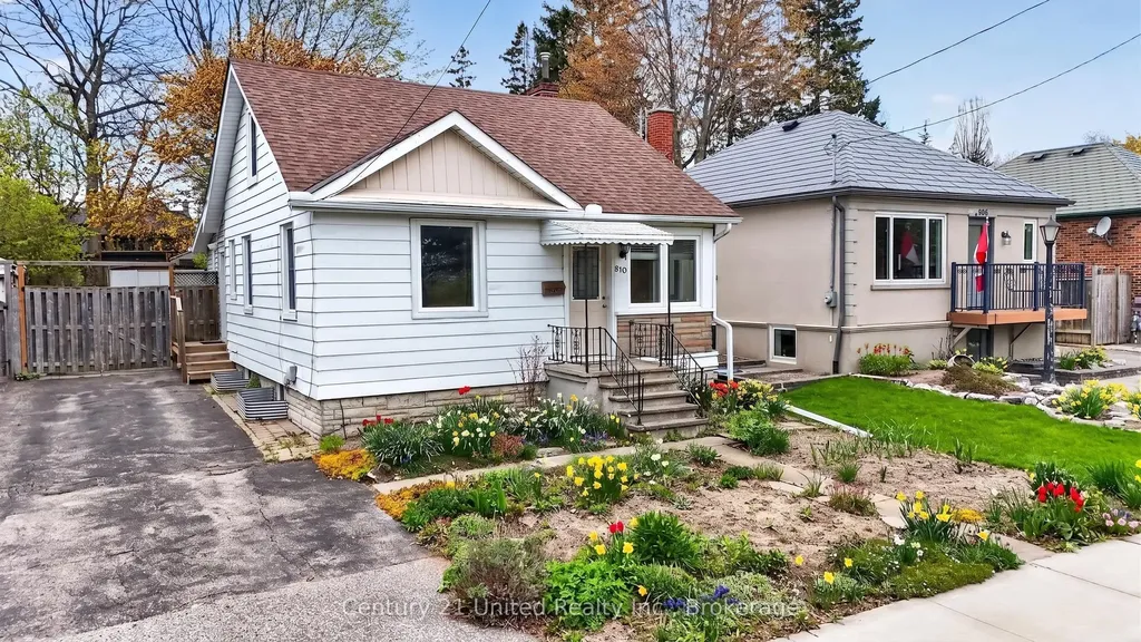 810 Byron Street S Whitby ON L1N 4R8