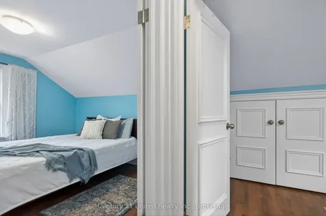 810 Byron Street S Whitby ON L1N 4R8