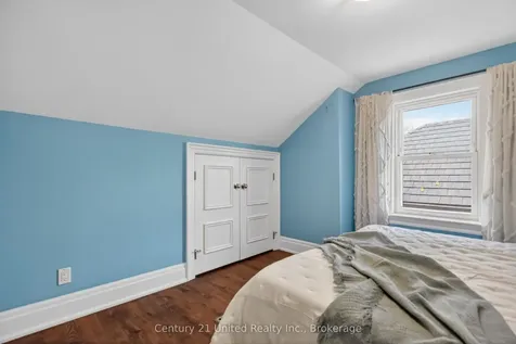 810 Byron Street S Whitby ON L1N 4R8