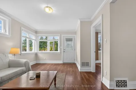 810 Byron Street S Whitby ON L1N 4R8