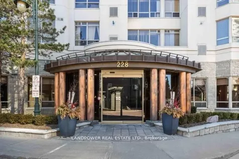 228 Bonis Avenue Toronto ON M1T 3W4