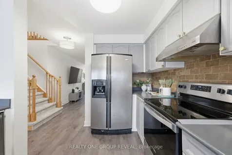 910 Taggart Crescent Oshawa ON L1K 0E5