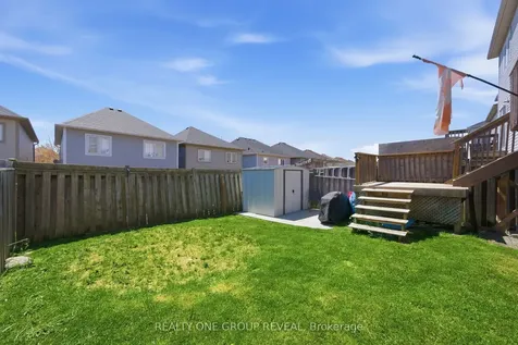 910 Taggart Crescent Oshawa ON L1K 0E5