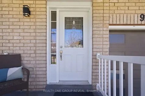 910 Taggart Crescent Oshawa ON L1K 0E5