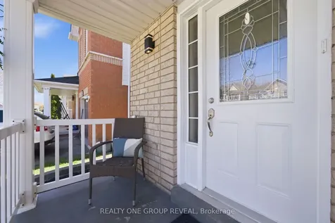 910 Taggart Crescent Oshawa ON L1K 0E5