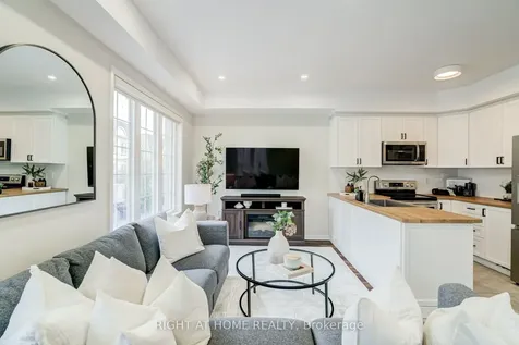 1250 St.martins Drive Pickering ON L1W 0A2