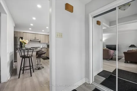30 Briarbluff Avenue Toronto ON M1E 3H3