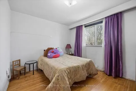 30 Briarbluff Avenue Toronto ON M1E 3H3