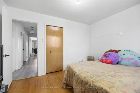30 Briarbluff Avenue Toronto ON M1E 3H3
