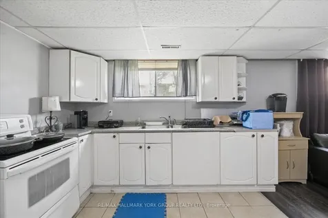 30 Briarbluff Avenue Toronto ON M1E 3H3