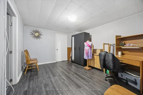 30 Briarbluff Avenue Toronto ON M1E 3H3