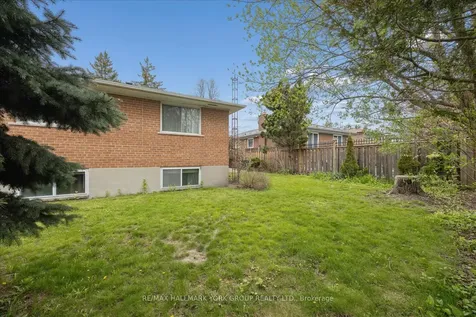 30 Briarbluff Avenue Toronto ON M1E 3H3
