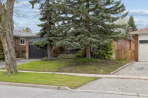 30 Briarbluff Avenue Toronto ON M1E 3H3