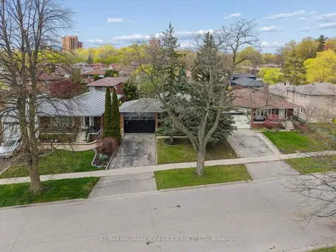 30 Briarbluff Avenue Toronto ON M1E 3H3