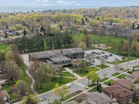 30 Briarbluff Avenue Toronto ON M1E 3H3