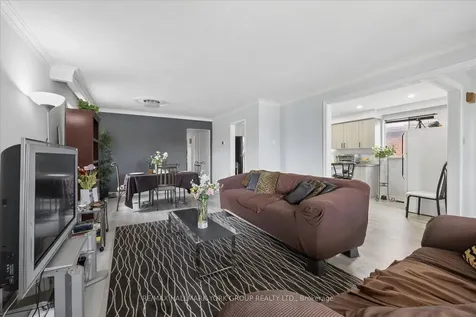 30 Briarbluff Avenue Toronto ON M1E 3H3