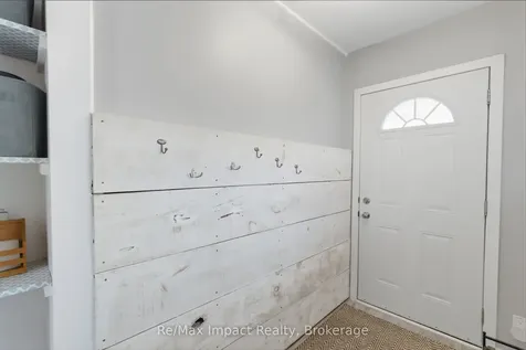 239 Verdun Road Oshawa ON L1H 5T1