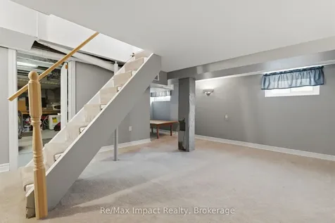 239 Verdun Road Oshawa ON L1H 5T1