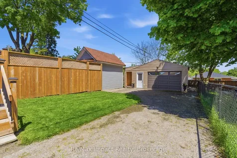 239 Verdun Road Oshawa ON L1H 5T1